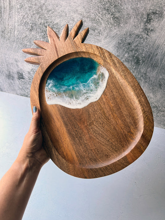 Ocean - Resin Finished Pineapple Charcuterie Tray